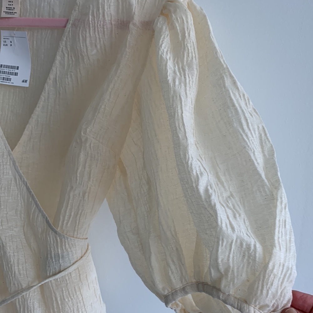 NWT H&M boho wrap puff balloon sleeves top/ blouse, size S - Picture 6 of 12